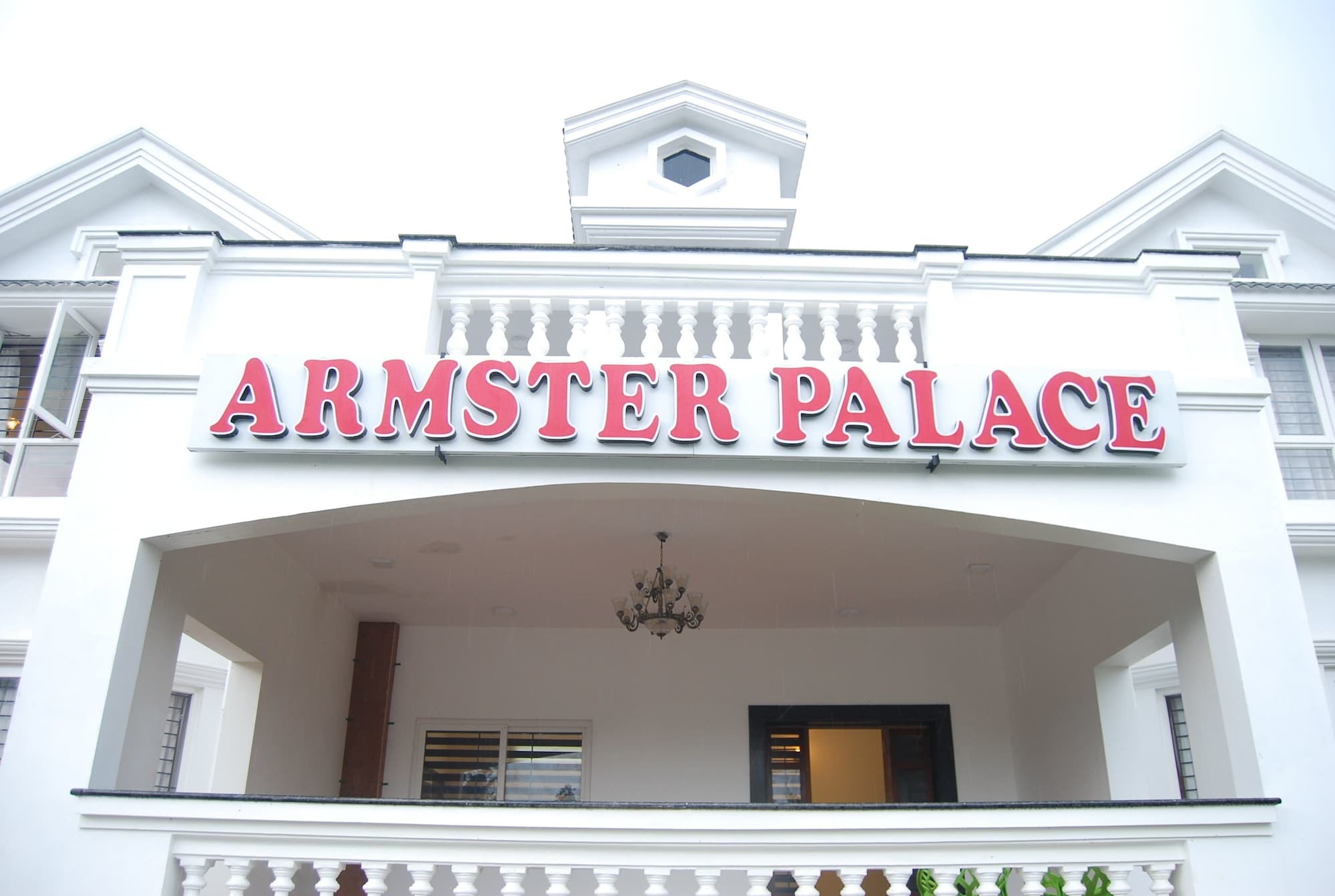 Armster Palace Ooty Eksteriør bilde